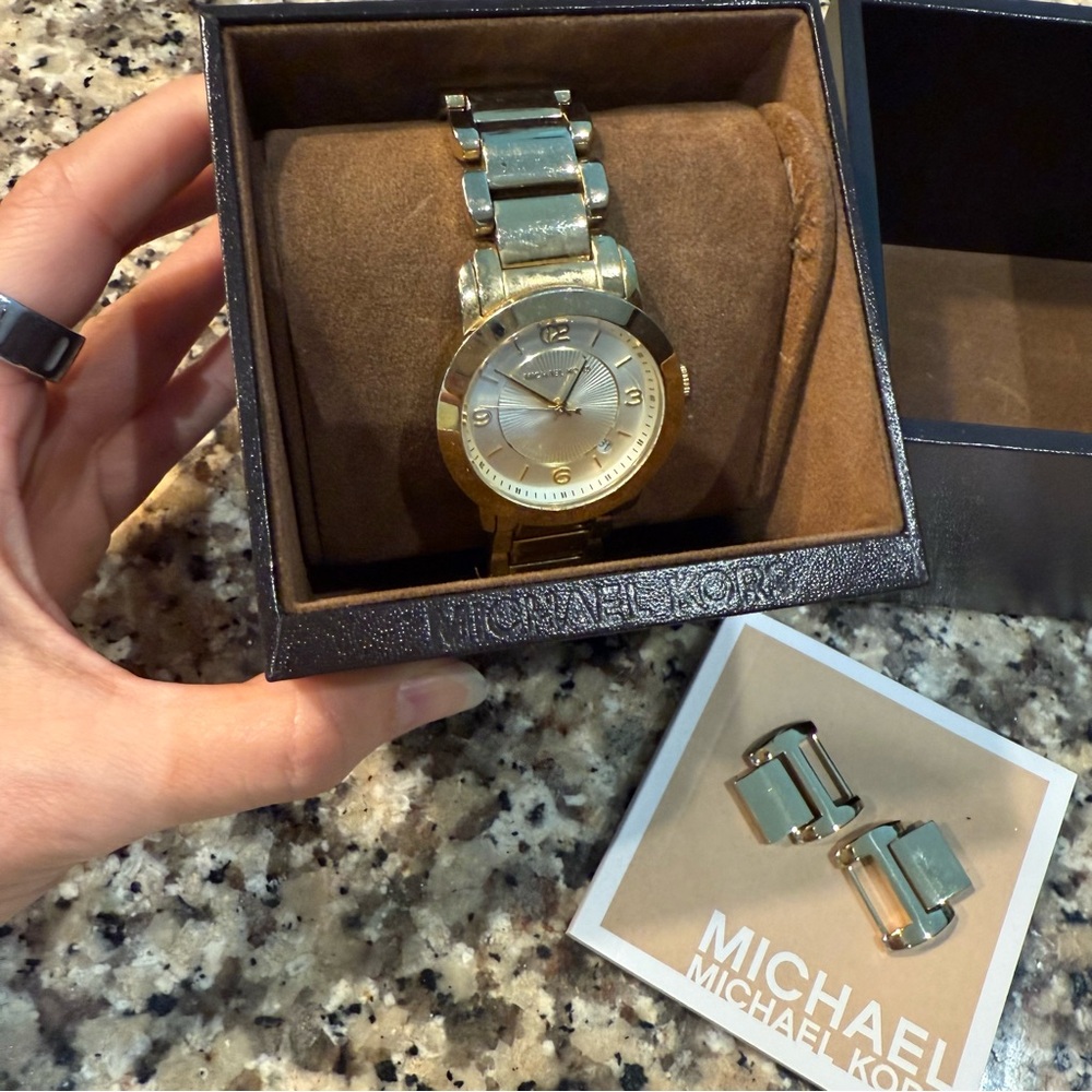 Michael Kors Gold Women’s Watch with links
